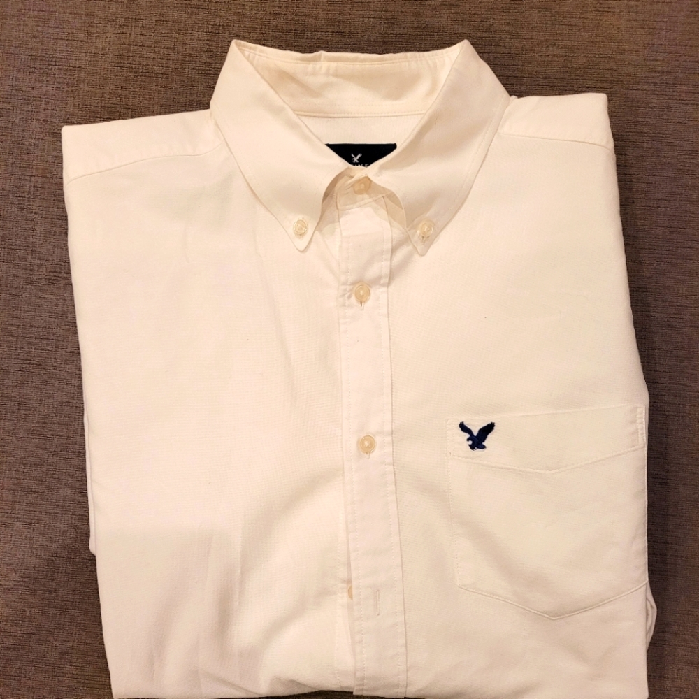 American Eagle Men's Button Down Shirt